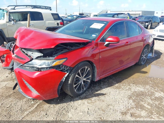2019 Toyota CAMRY SE — фото 2
