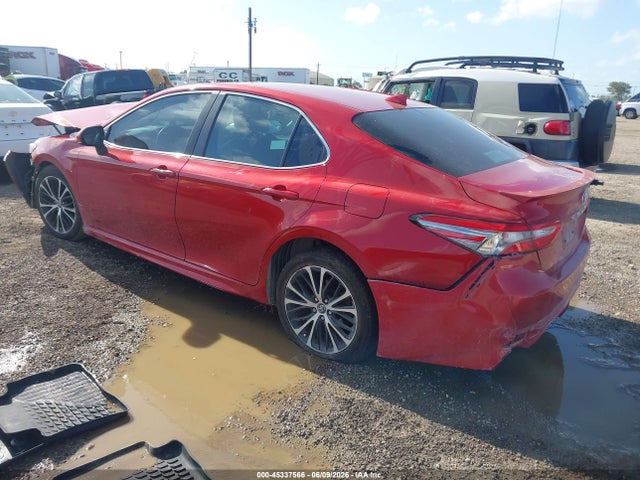 2019 Toyota CAMRY SE — фото 3