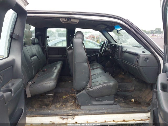 2001 Chevrolet SILVERADO 2500HD — миниатюра 17