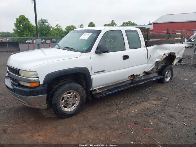 2001 Chevrolet SILVERADO 2500HD — фото 2