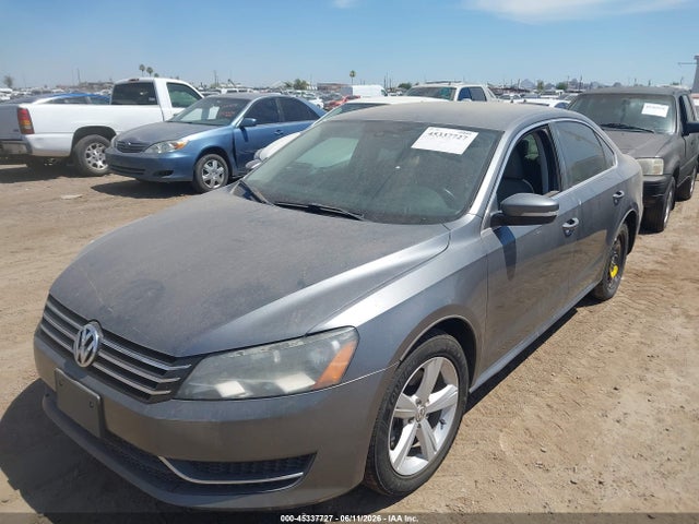 2013 Volkswagen PASSAT 2.5L SE — фото 2