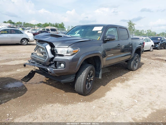 2017 Toyota TACOMA TRD SPORT 照片 2