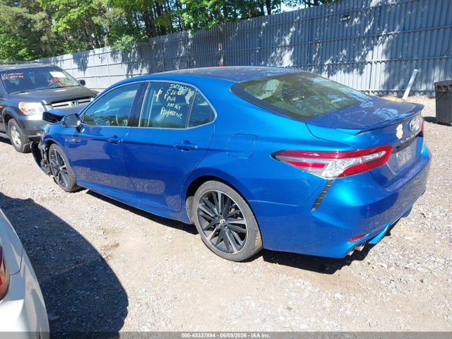 2018 Toyota CAMRY XSE — фото 3