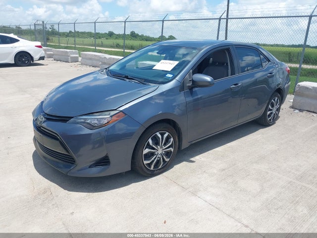 2017 Toyota COROLLA LE — фото 2