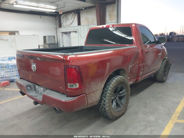 2015 RAM 1500 SPORT — фото 4