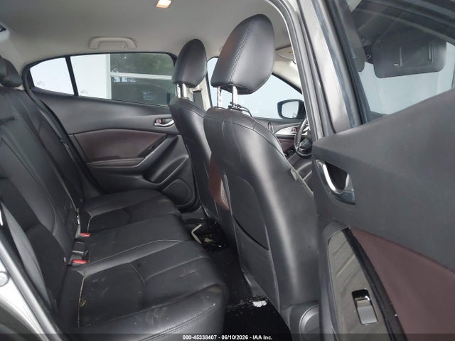 صورة 8 لـ 2018 Mazda MAZDA3 TOURING