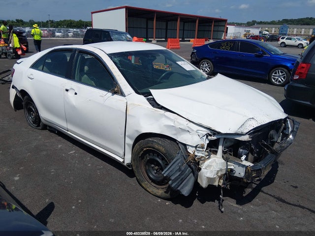 2009 TOYOTA CAMRY LE