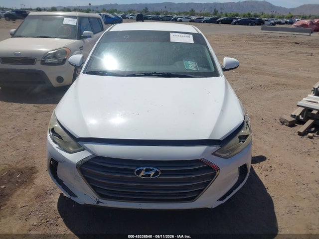 صورة 6 لـ 2017 Hyundai ELANTRA SE