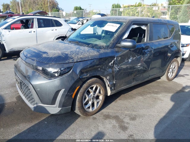 2023 KIA SOUL S 照片 2