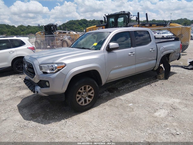 2016 Toyota TACOMA SR5 V6 — фото 2