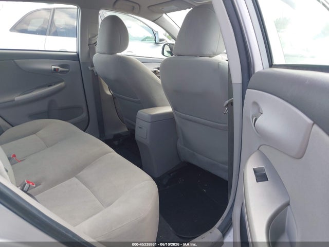 2010 Toyota COROLLA LE photo 8