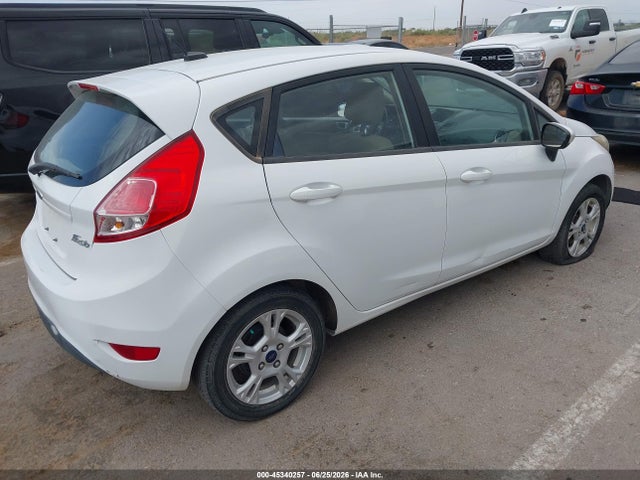 2016 FORD FIESTA SE 照片 4