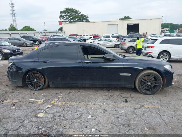 2015 BMW 750LI — миниатюра 13