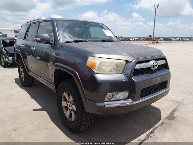 2013 TOYOTA 4R SR5