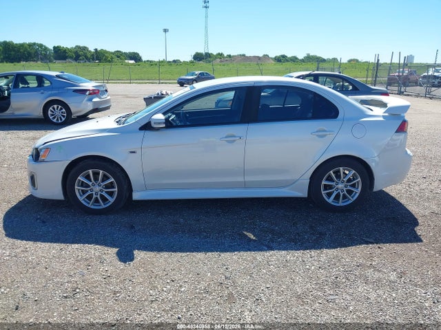 2016 Mitsubishi LANCER ES — миниатюра 15