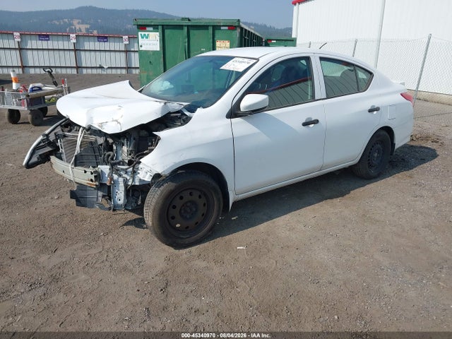 2019 Nissan VERSA 1.6 S+ 照片 2