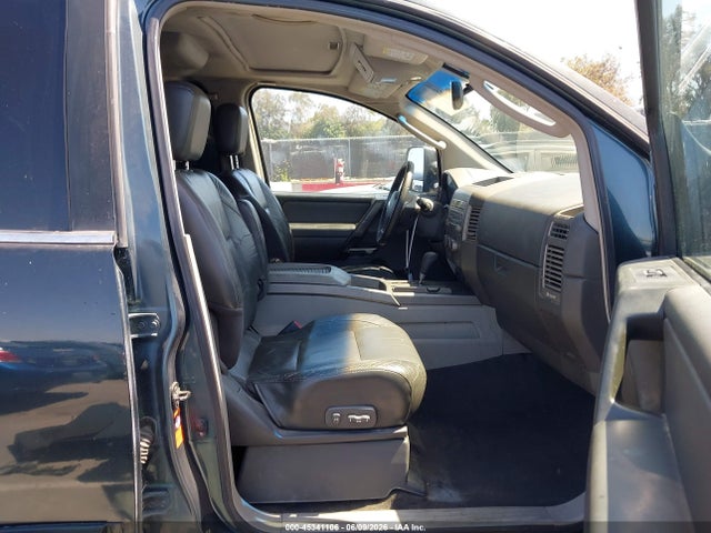 2004 Nissan TITAN LE 照片 5