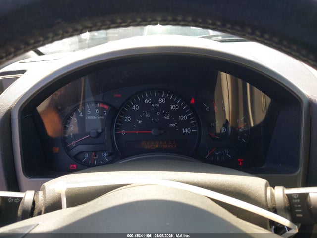 2004 Nissan TITAN LE 照片 7