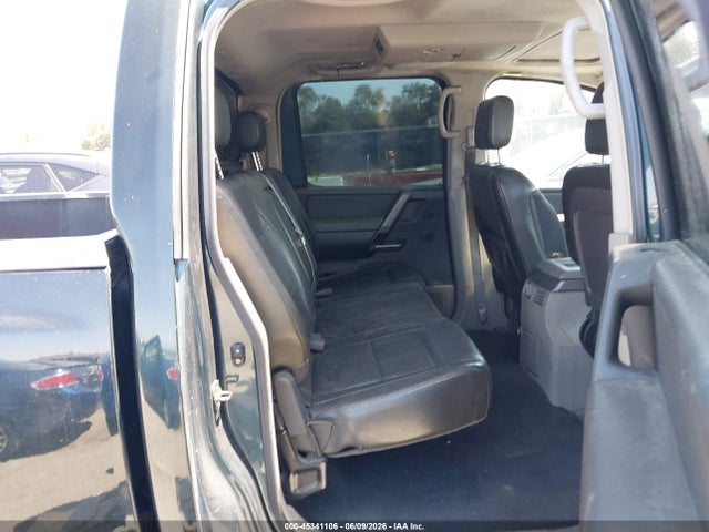 2004 Nissan TITAN LE 照片 8