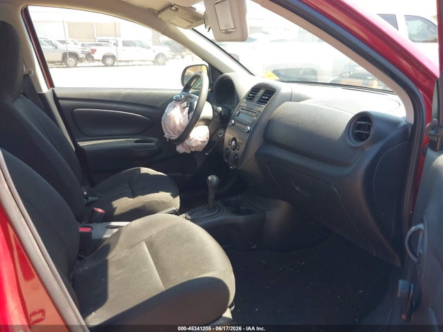 2015 Nissan VERSA 1.6 S+ photo 5