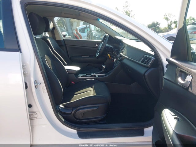 صورة 5 لـ 2016 KIA OPTIMA LX