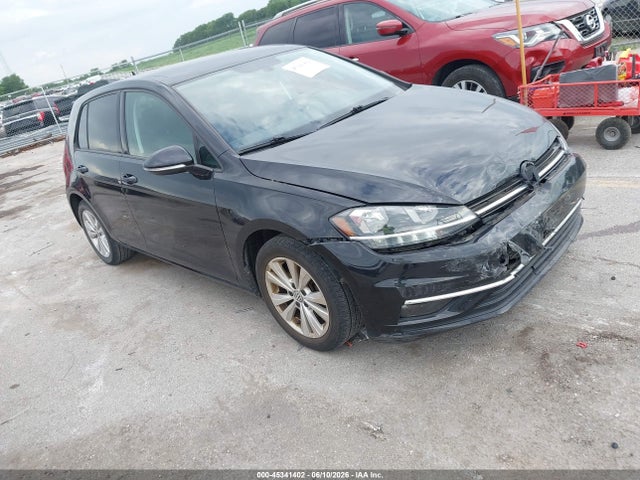 2018 VOLKSWAGEN GOLF TSI S/TSI SE