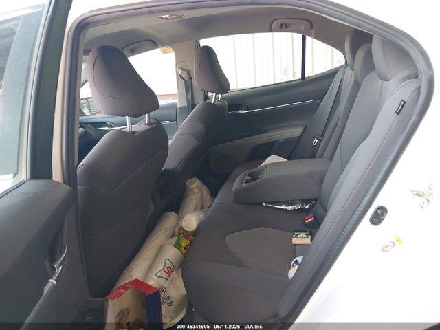 2018 Toyota CAMRY LE photo 8