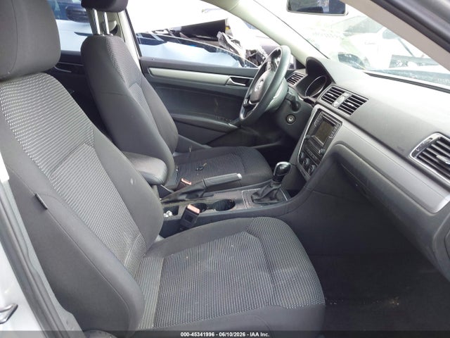 صورة 5 لـ 2016 Volkswagen PASSAT 1.8T S