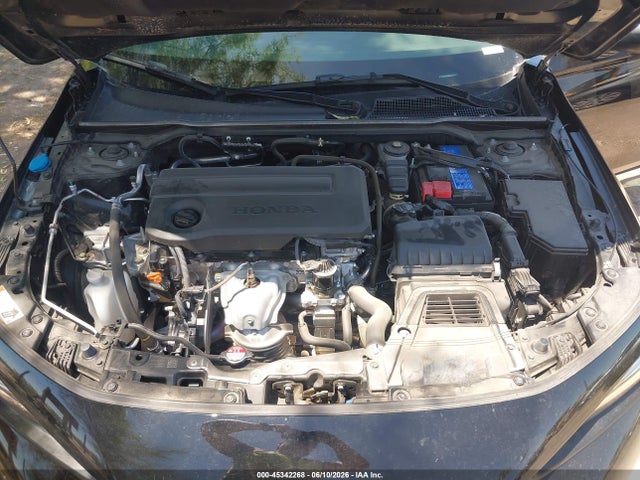 صورة 10 لـ 2025 Honda CIVIC SPORT
