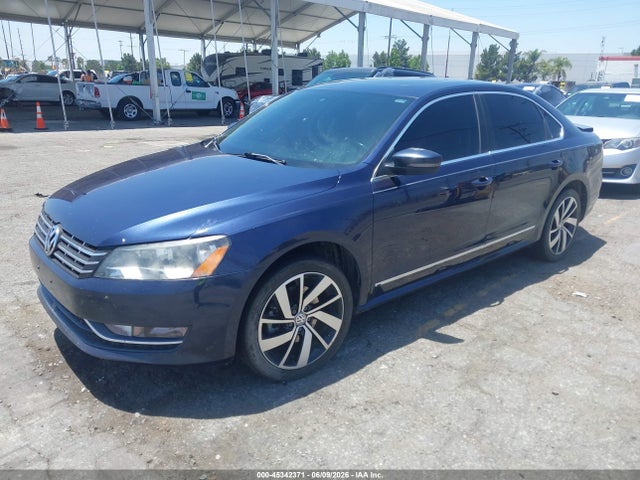 2013 Volkswagen PASSAT 2.0L TDI SEL PREMIUM 照片 2
