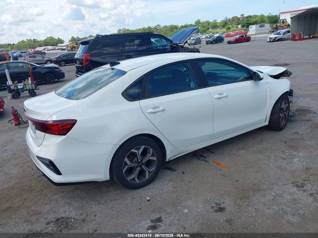 2020 KIA FORTE LXS photo 4