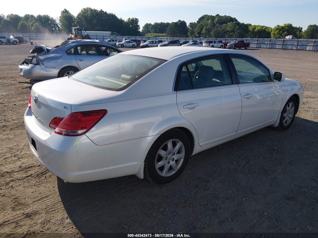 صورة 4 لـ 2006 Toyota AVALON XL