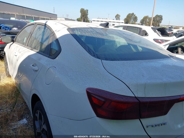 2021 KIA FORTE LXS 照片 3
