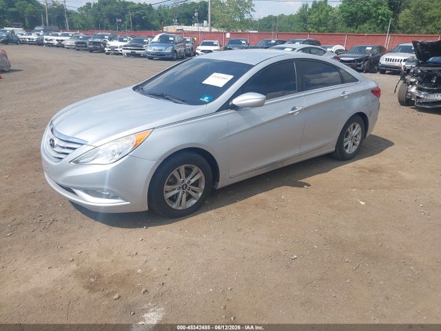صورة 2 لـ 2013 Hyundai SONATA GLS