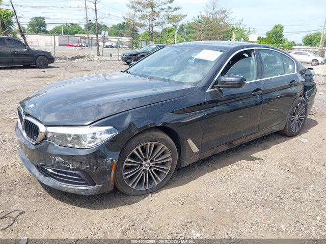صورة 2 لـ 2019 BMW 530I