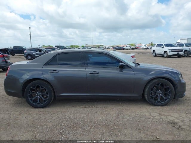 2019 CHRYSLER 300 TOURING 13