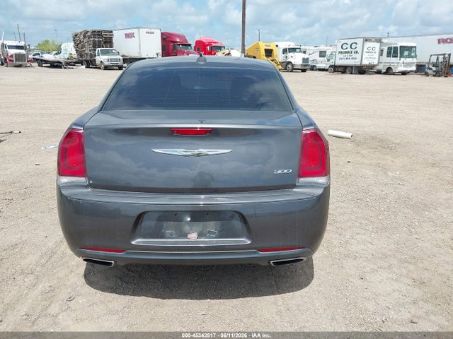2019 CHRYSLER 300 TOURING 16