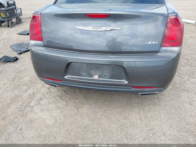 2019 CHRYSLER 300 TOURING 6