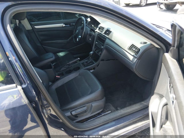 صورة 5 لـ 2014 Volkswagen PASSAT 1.8T WOLFSBURG EDITION