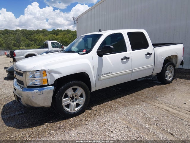 2013 Chevrolet SILVERADO 1500 LT — фото 2