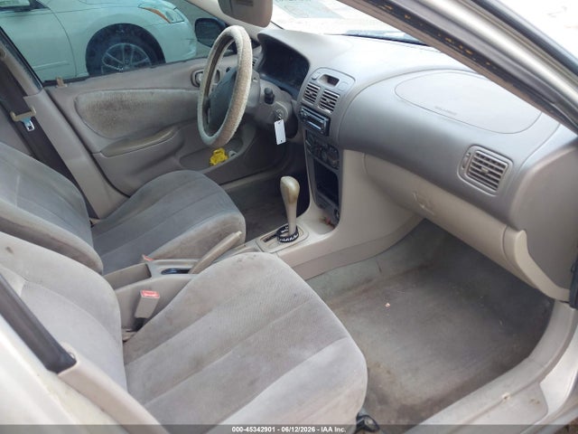 2001 Toyota COROLLA CE photo 5