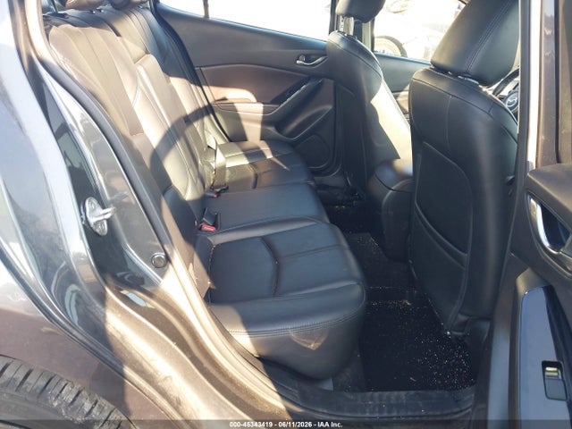 2018 Mazda MAZDA3 TOURING photo 8