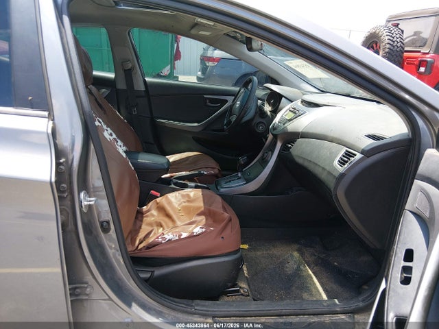 صورة 5 لـ 2013 Hyundai ELANTRA LIMITED