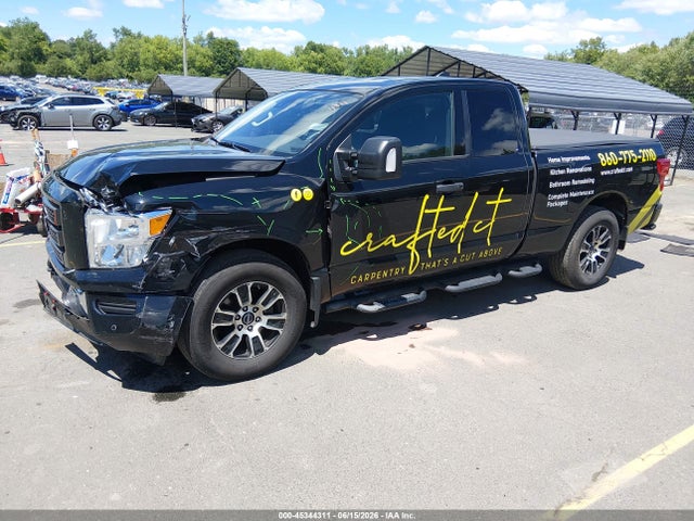 2023 Nissan TITAN KING CAB SV 4X4 — фото 2