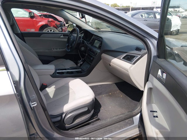 2016 Hyundai SONATA SE — фото 5