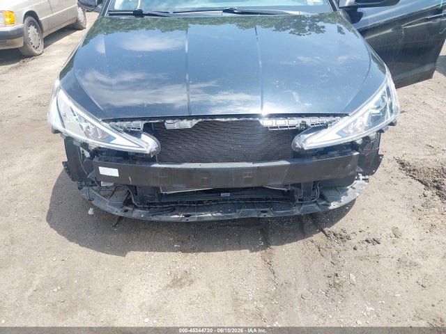 صورة 6 لـ 2020 Hyundai ELANTRA SEL