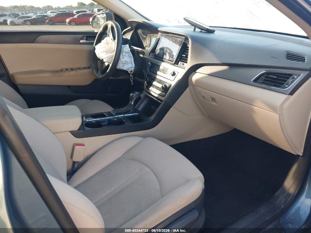 2017 Hyundai SONATA photo 5