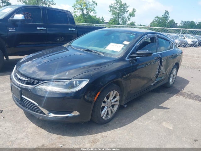 2015 Chrysler 200 LIMITED — фото 2