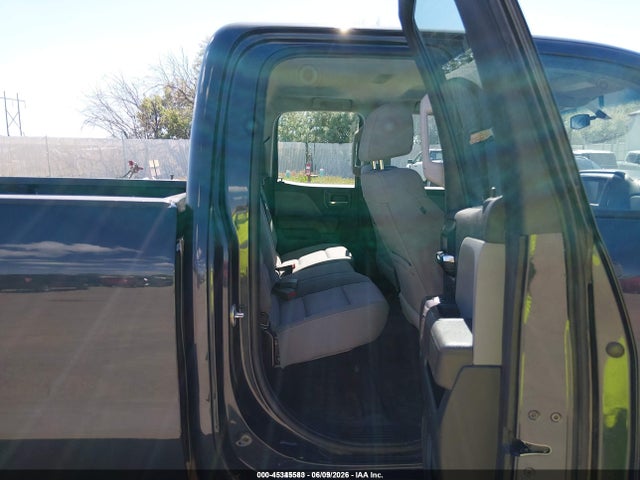 صورة 8 لـ 2017 Chevrolet SILVERADO 2500HD WT