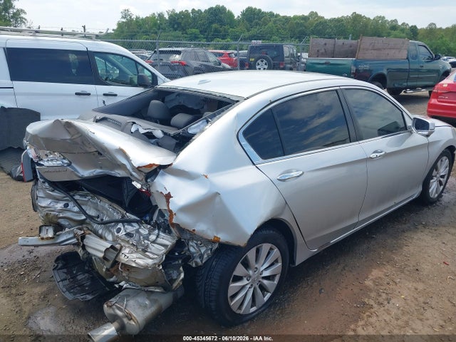 2015 Honda ACCORD EX-L photo 4